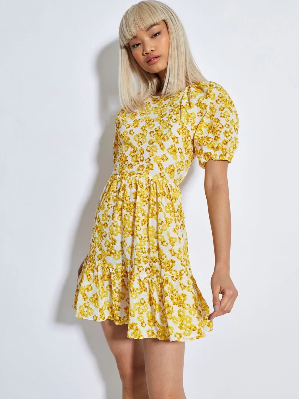 NEW Urban Outfitters Glamorous Floral Puff Sleeve Tie Back Dress Size 10